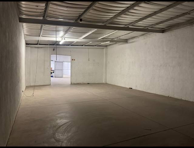 750M² WAREHOUSE TO LET IN HERMANSTAD